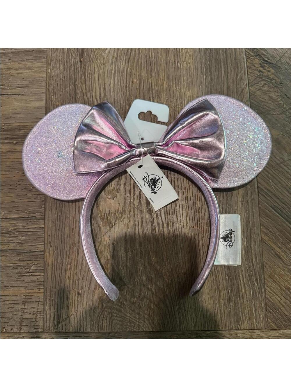NWT Disney Minnie Mouse Ear Purple Glitter and Shiny Bow 10”
